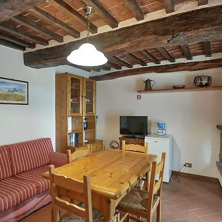 Apartment 1 Bedroom Cozy In *