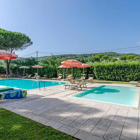 1 Bedroom Cozy In Tuoro sul Trasimeno